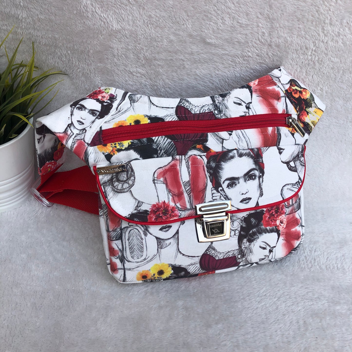 Special Frida Kahlo Fashion Unique Piece No. 8768