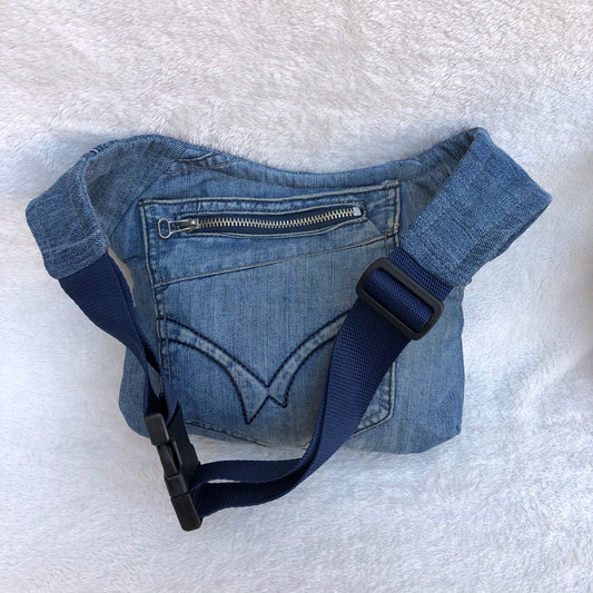 Recycled Jeans Unique Piece No. 8908