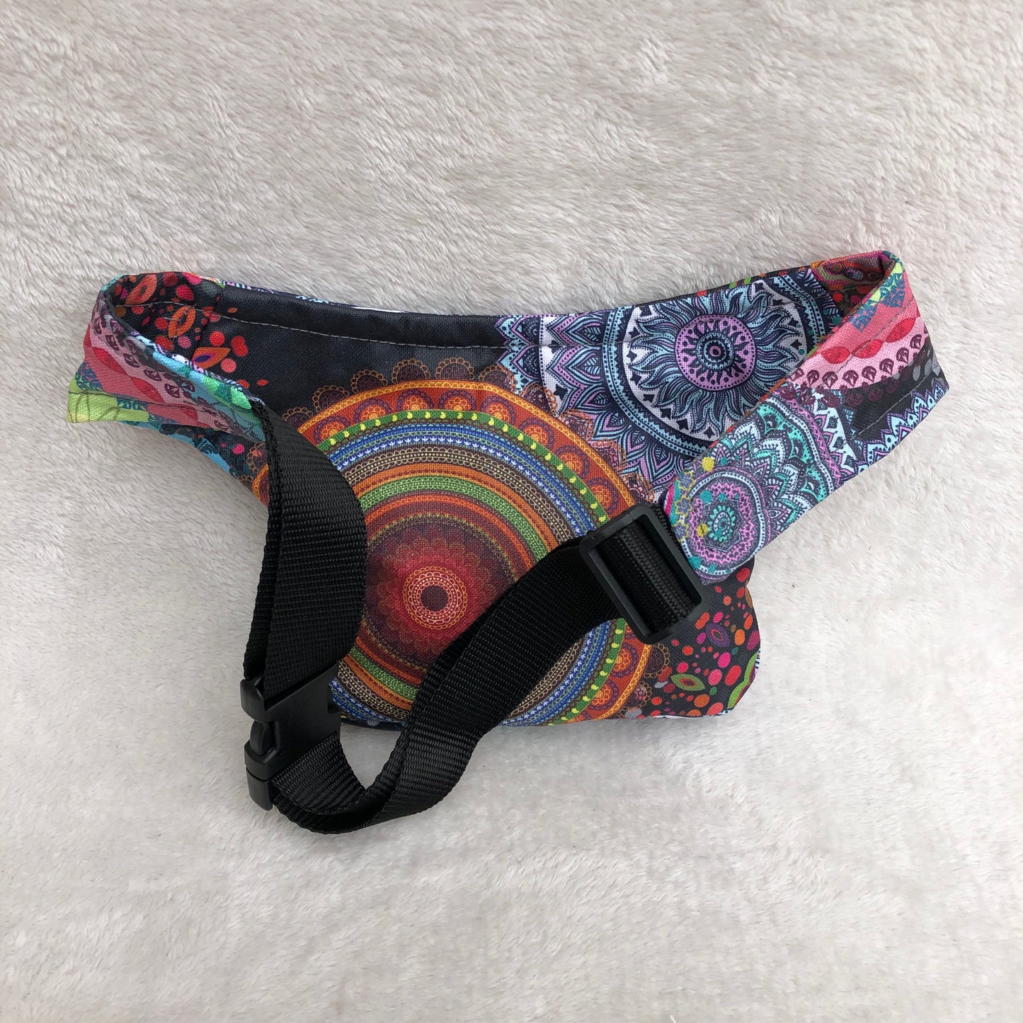 Mini Summer Mandalas · Anti-stain resinated fabric. Unique Piece No. 9179