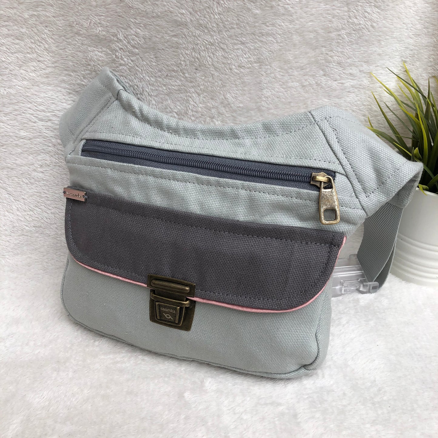 Special Sweet Gray · Pieza Exclusiva Núm. 9144