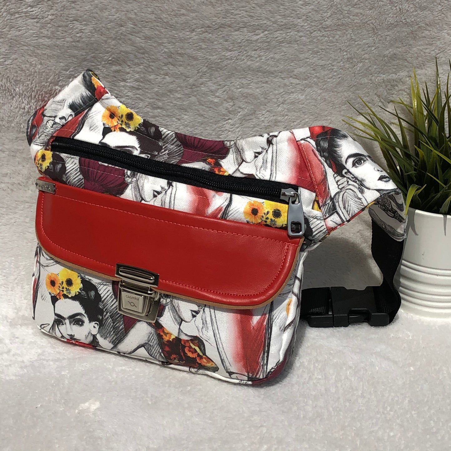 Special Frida Kahlo Fashion Unique Piece No. 9242