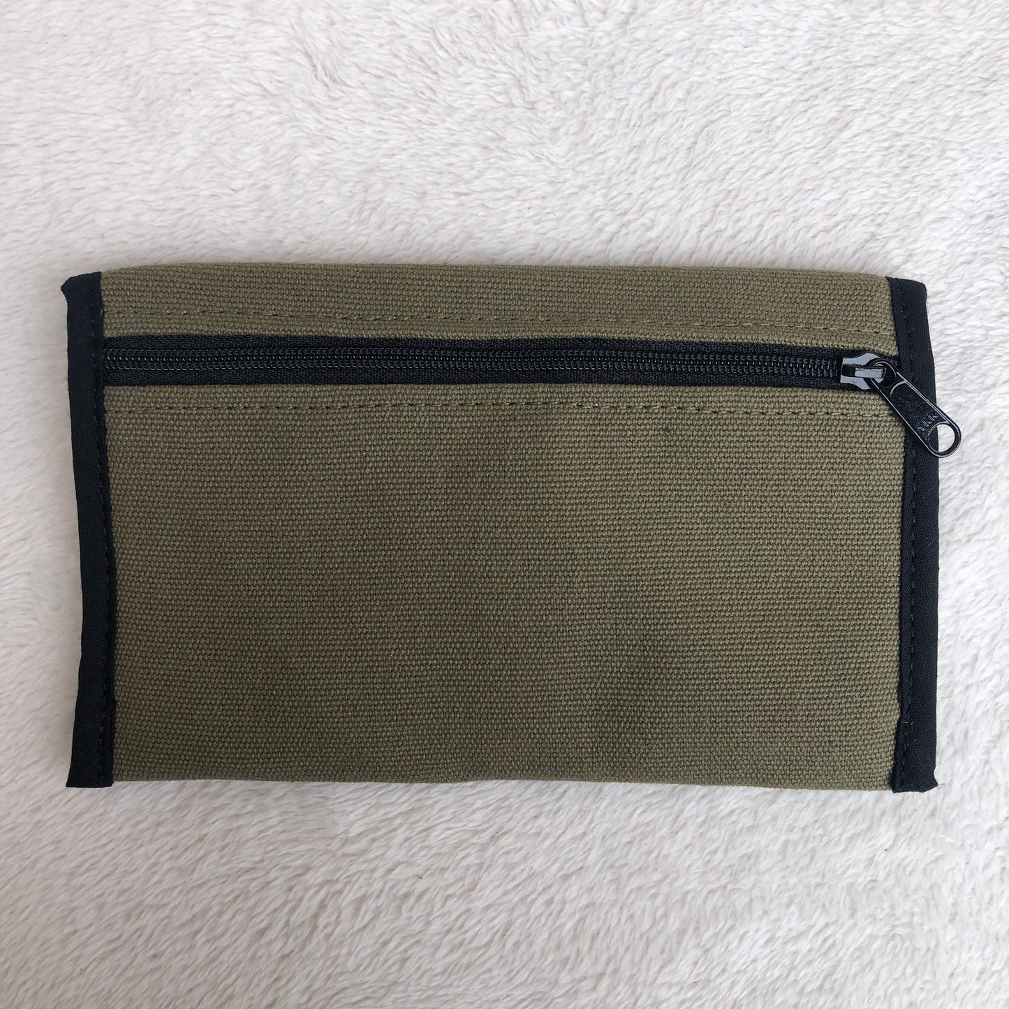 Monedero Plano CAOMKA · Pieza Única Núm. 9317