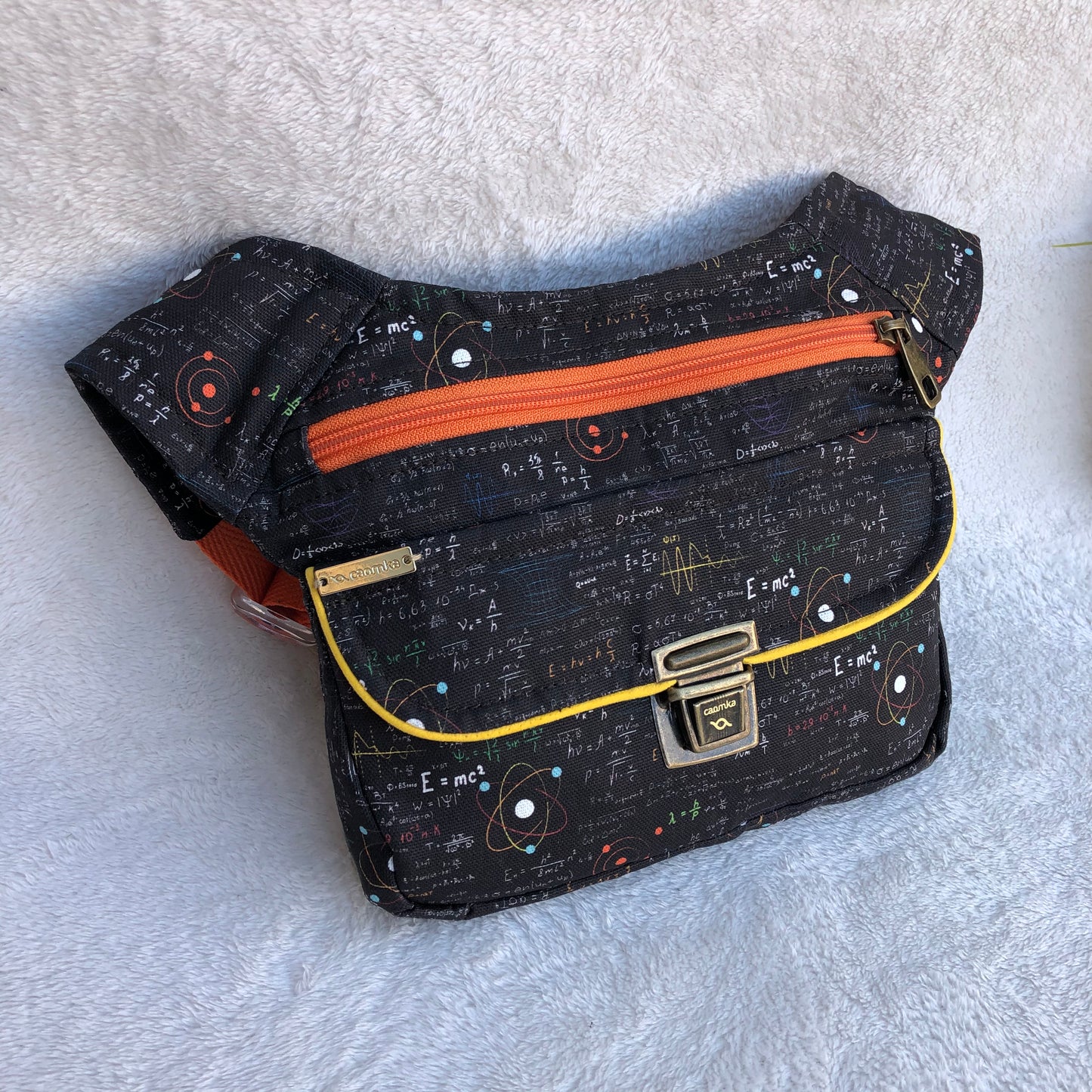 Special Einstein & Old Gold Unique Piece No. 9378