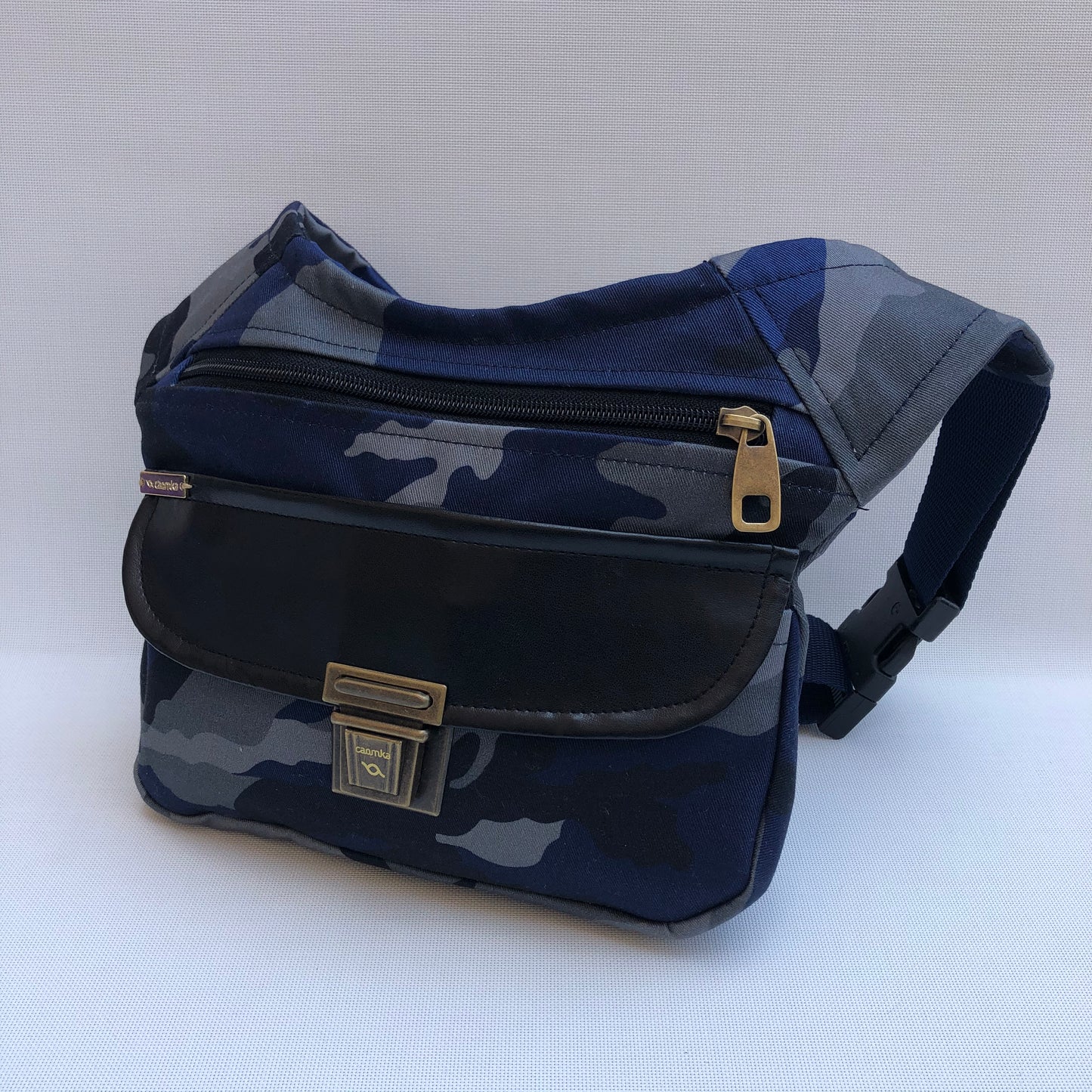 Special Blue Camouflage Plus · Pieza Exclusiva Núm. 9540
