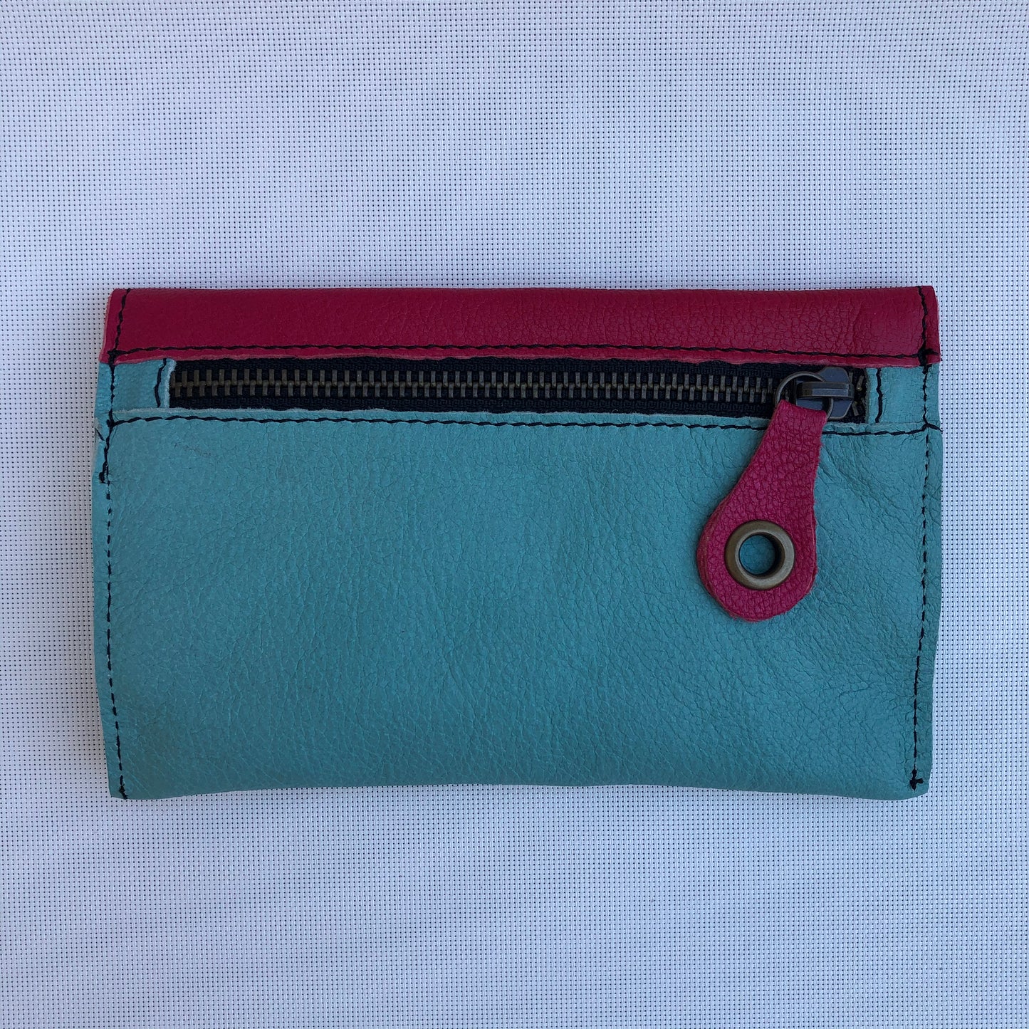 Monedero Plano CAOMKA · Piel natural BioCuir® · Pieza Exclusiva Núm. 9582