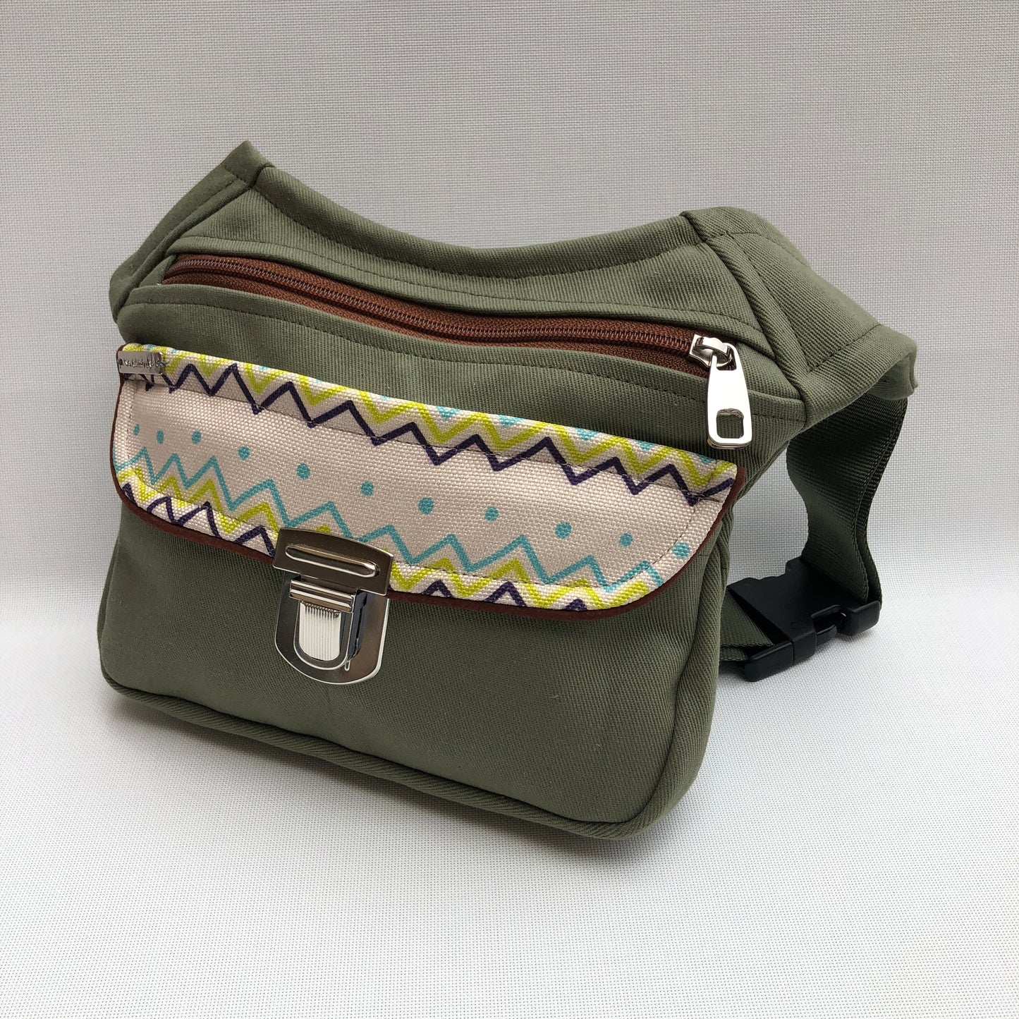 Spezielles sommergrünes Unikat Nr. 9882