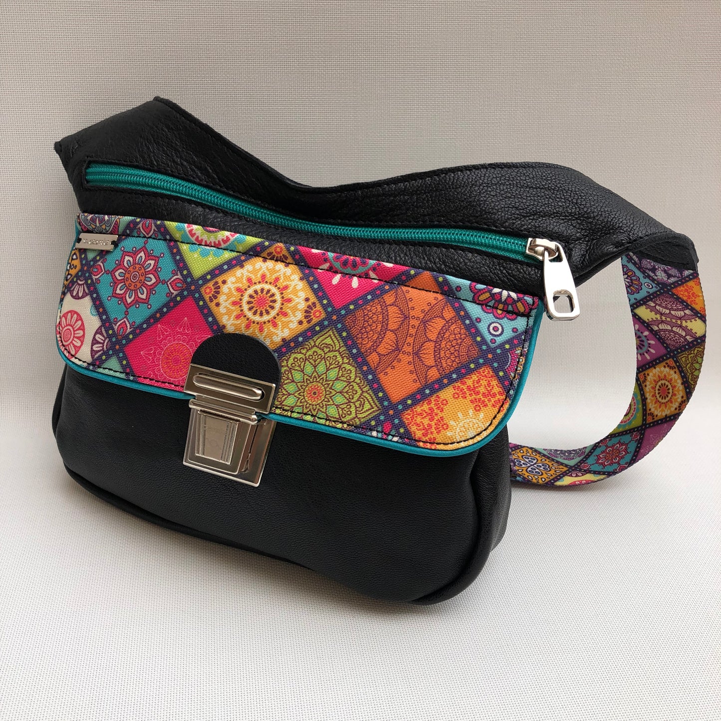 Summer Black & Mandalas · Piel natural BioCuir® · Pieza Única Núm. 10.141