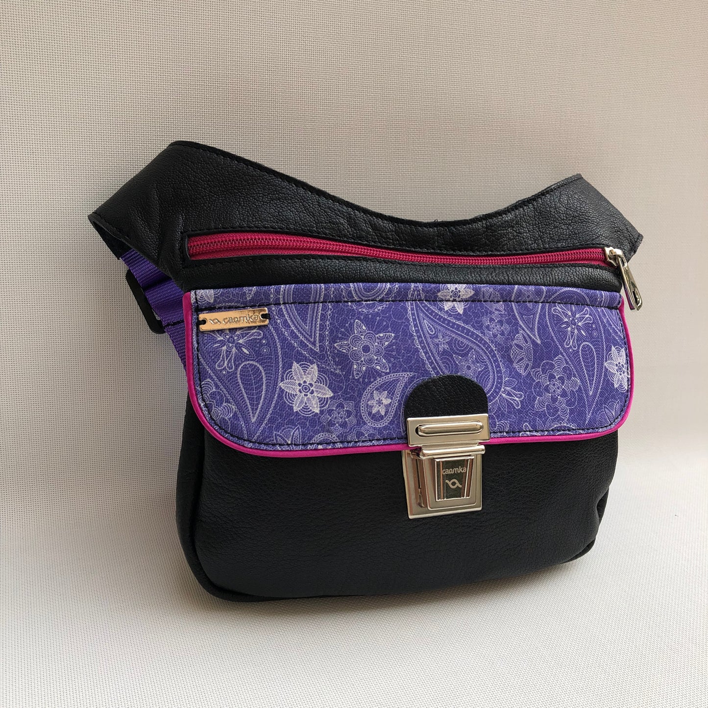 Premium Black & Cashmere BioCuir® natural leather Exclusive Piece No. 9977