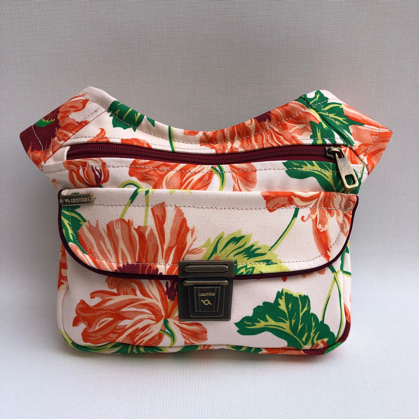 Besondere Frühlingsblumen + Gesäßtasche Einzelstück Nr. 11178