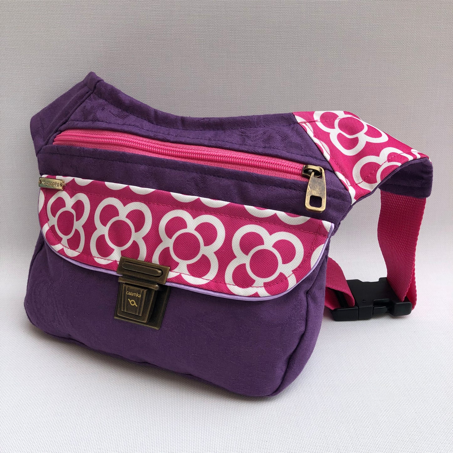 Special Purple Barcelona + Back pocket Unique Piece No. 10428