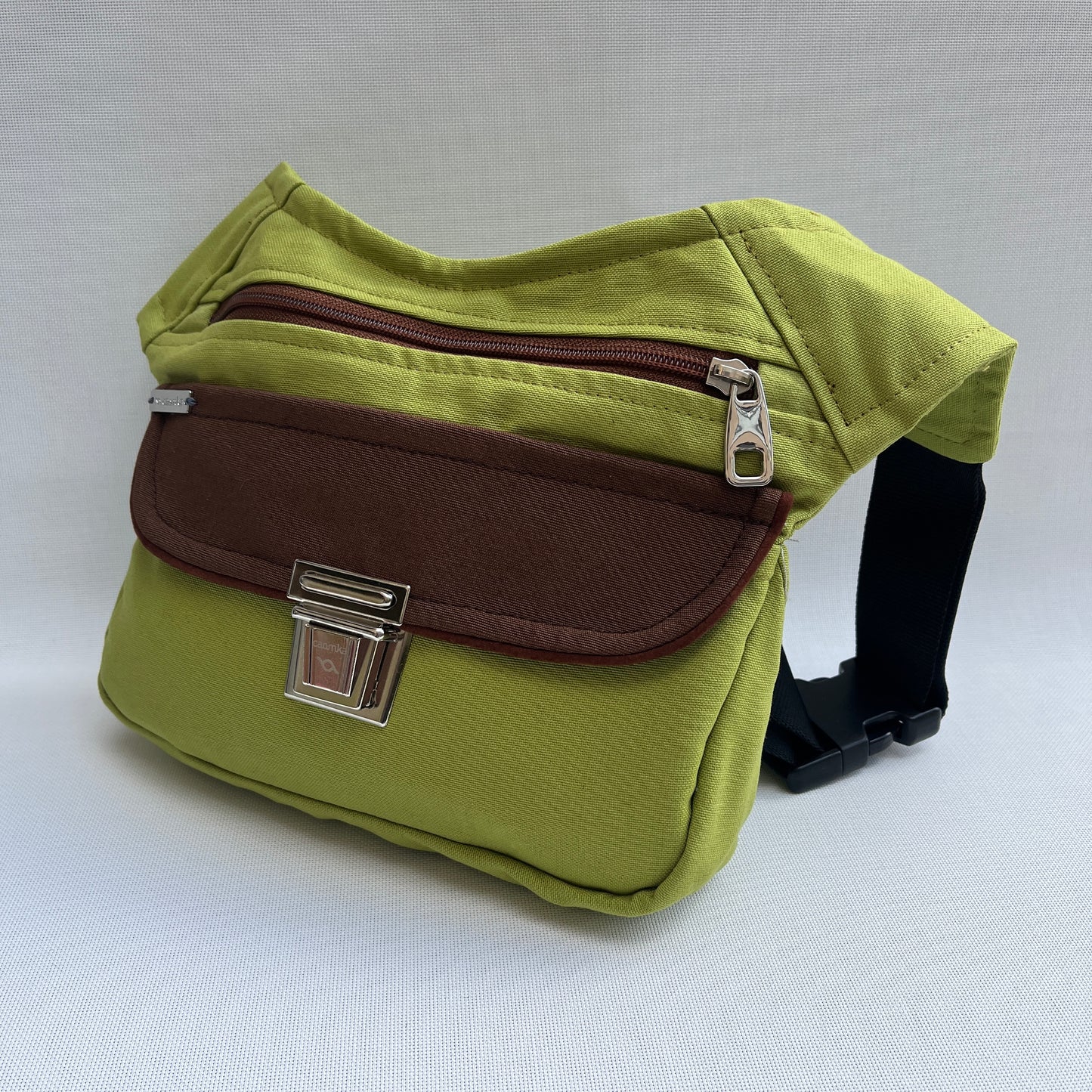 Special Green & Brown Exclusive Part No. 10682