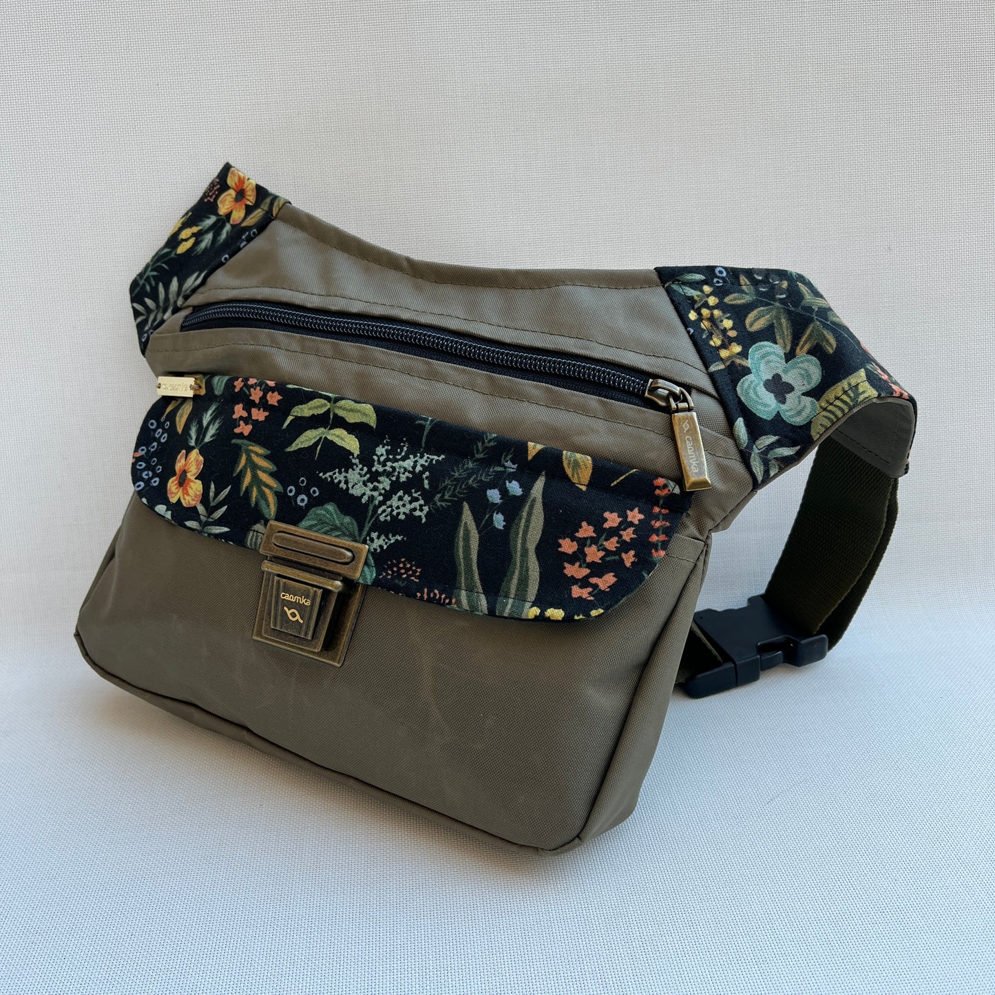 Special Kaki & Fantasy · Waterproof · Unique Piece No. 13018