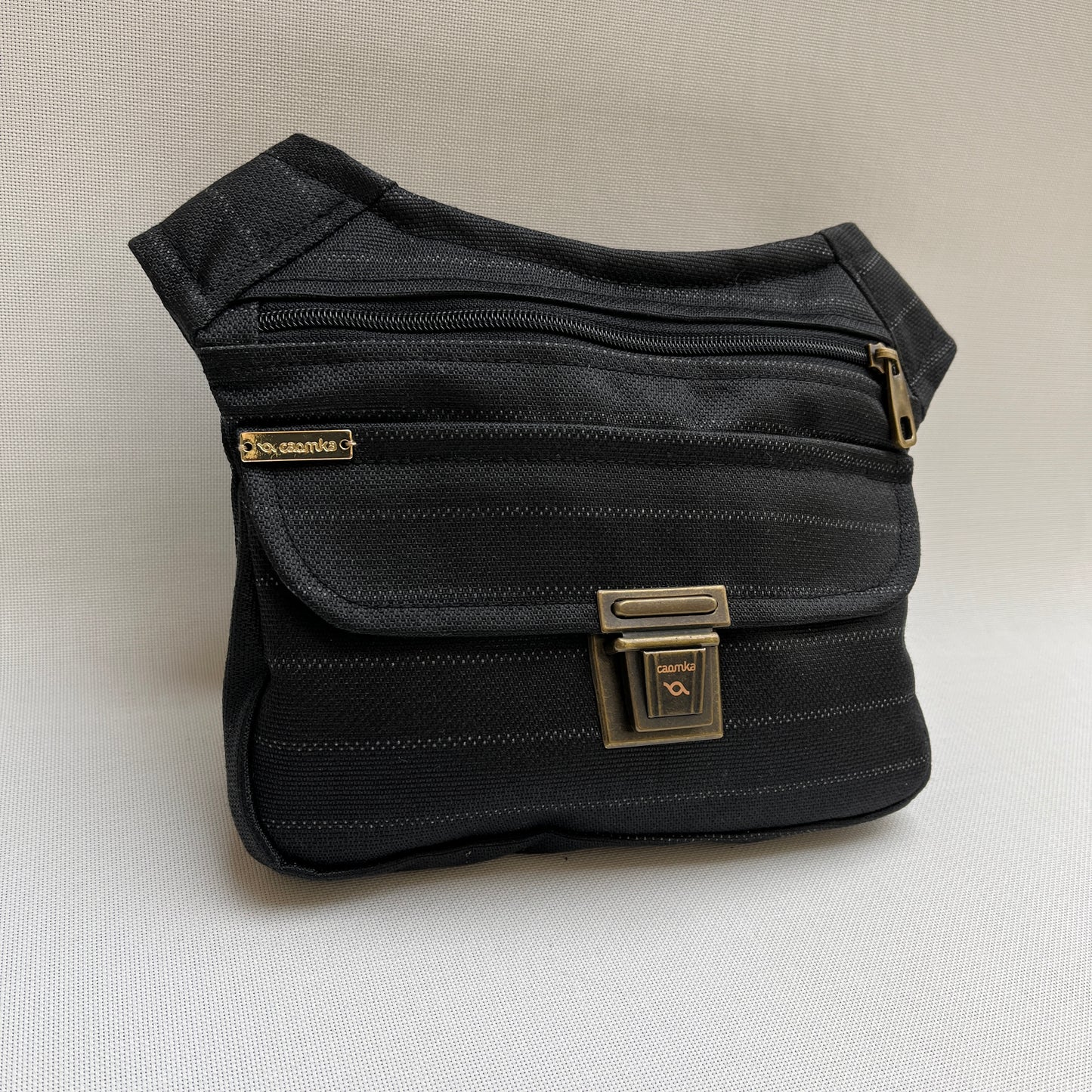 Diplomatic Black & Old Gold Exclusive Piece No. 11216