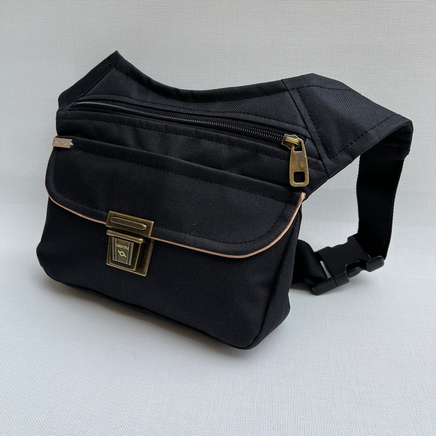Special Black "Cordura" & Old Gold · Pieza Exclusiva Núm. 12406