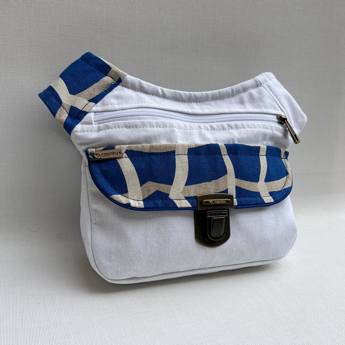 Special White Spring + Back pocket Unique Piece No. 11351