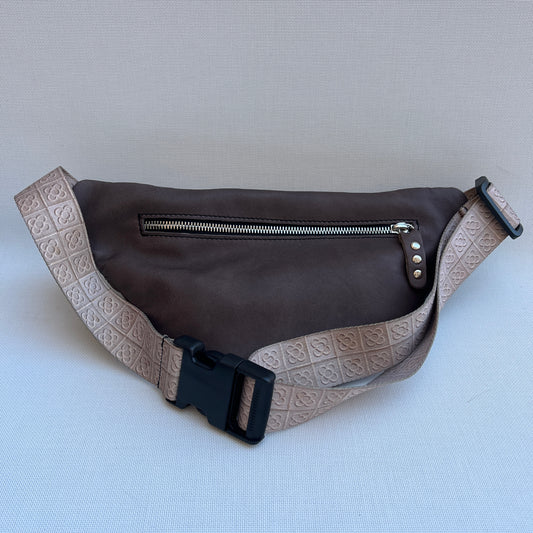 Retro Chic Special Taupe Panot BioCuir® natural leather Exclusive Piece No. 12285