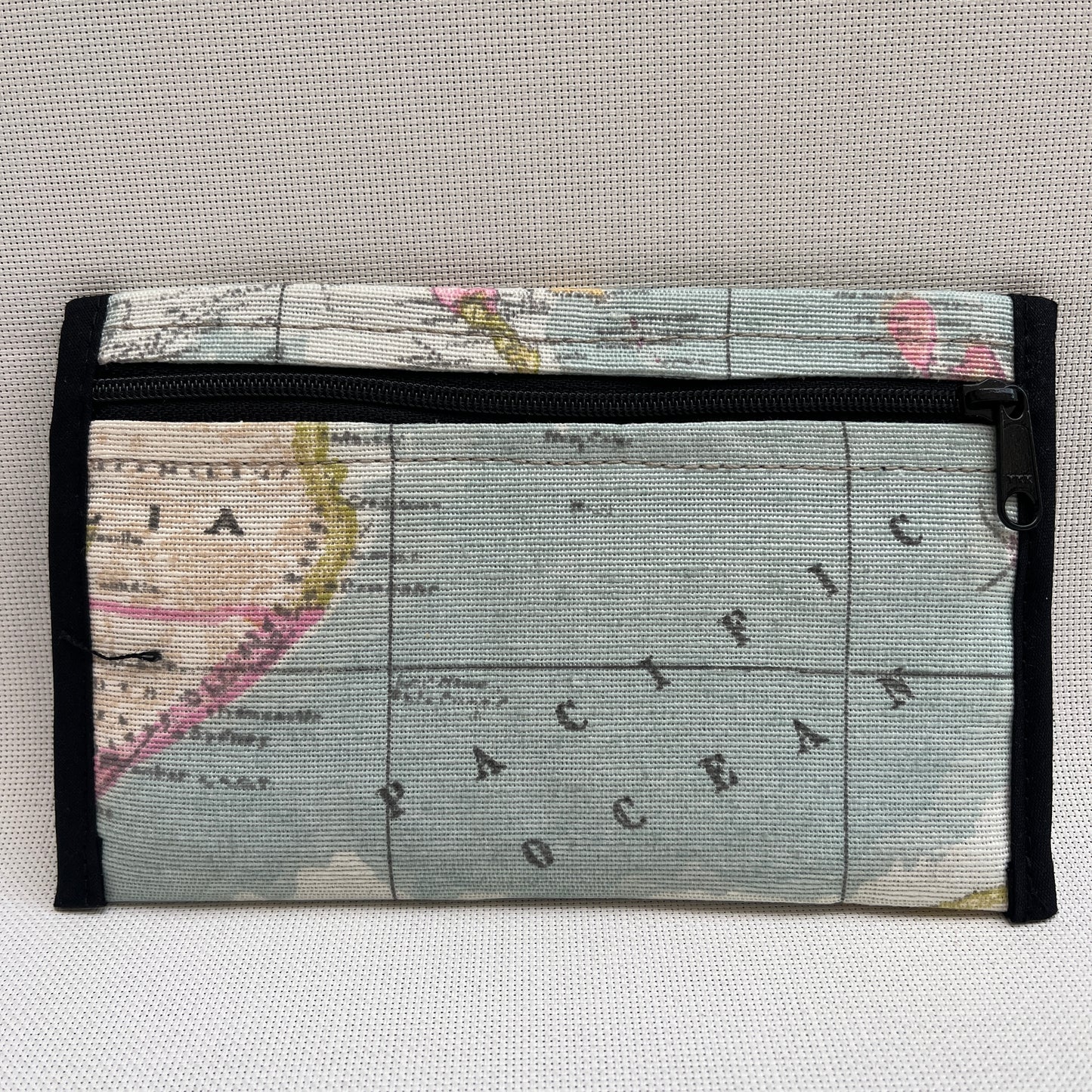 Monedero Plano CAOMKA · Pieza Única Núm. 13097