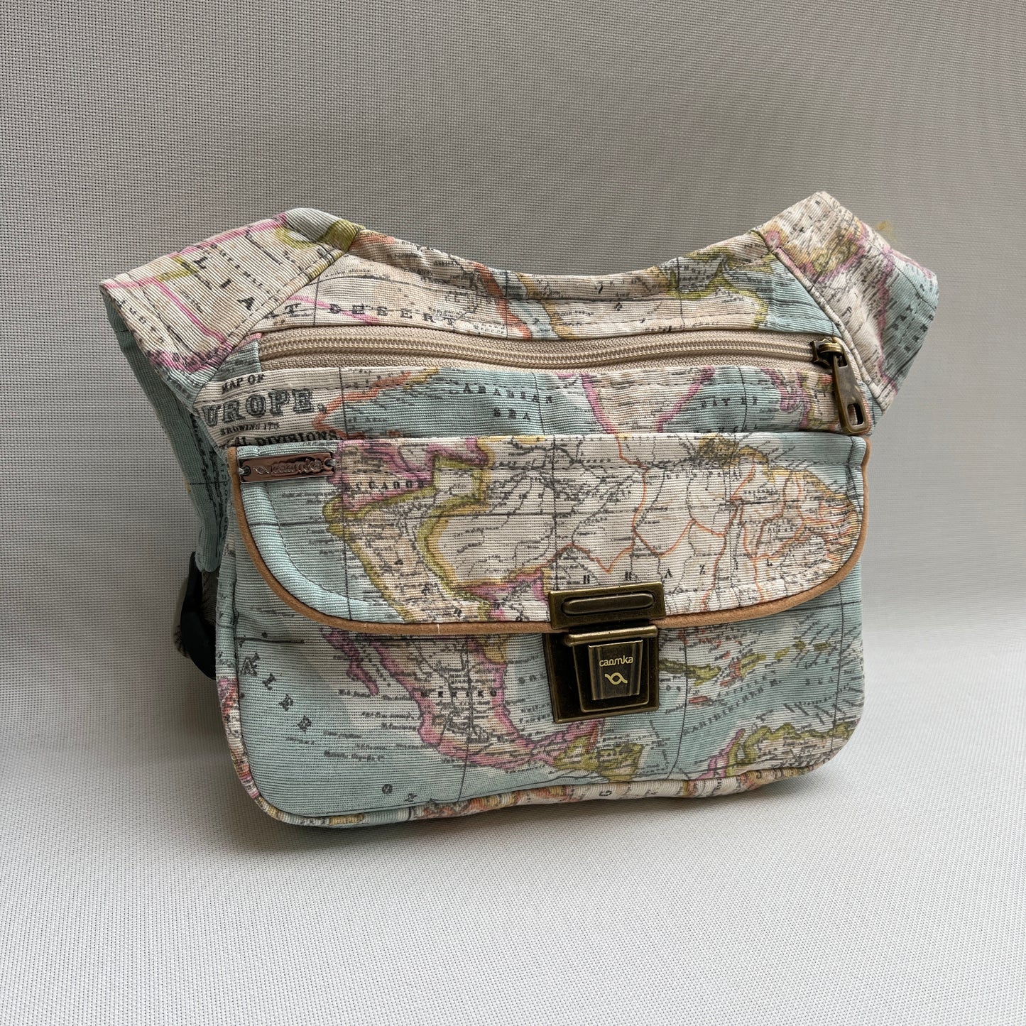 Special World Map + Back pocket Unique Piece No. 11384