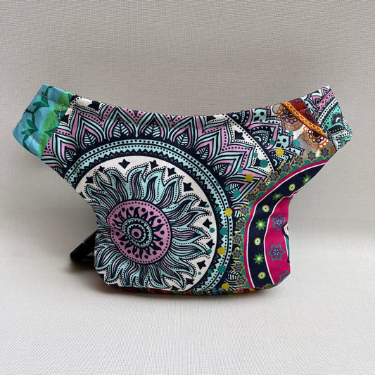 Mini Summer Mandalas · Tela resinada anti-manchas. Pieza Única Núm. 11589