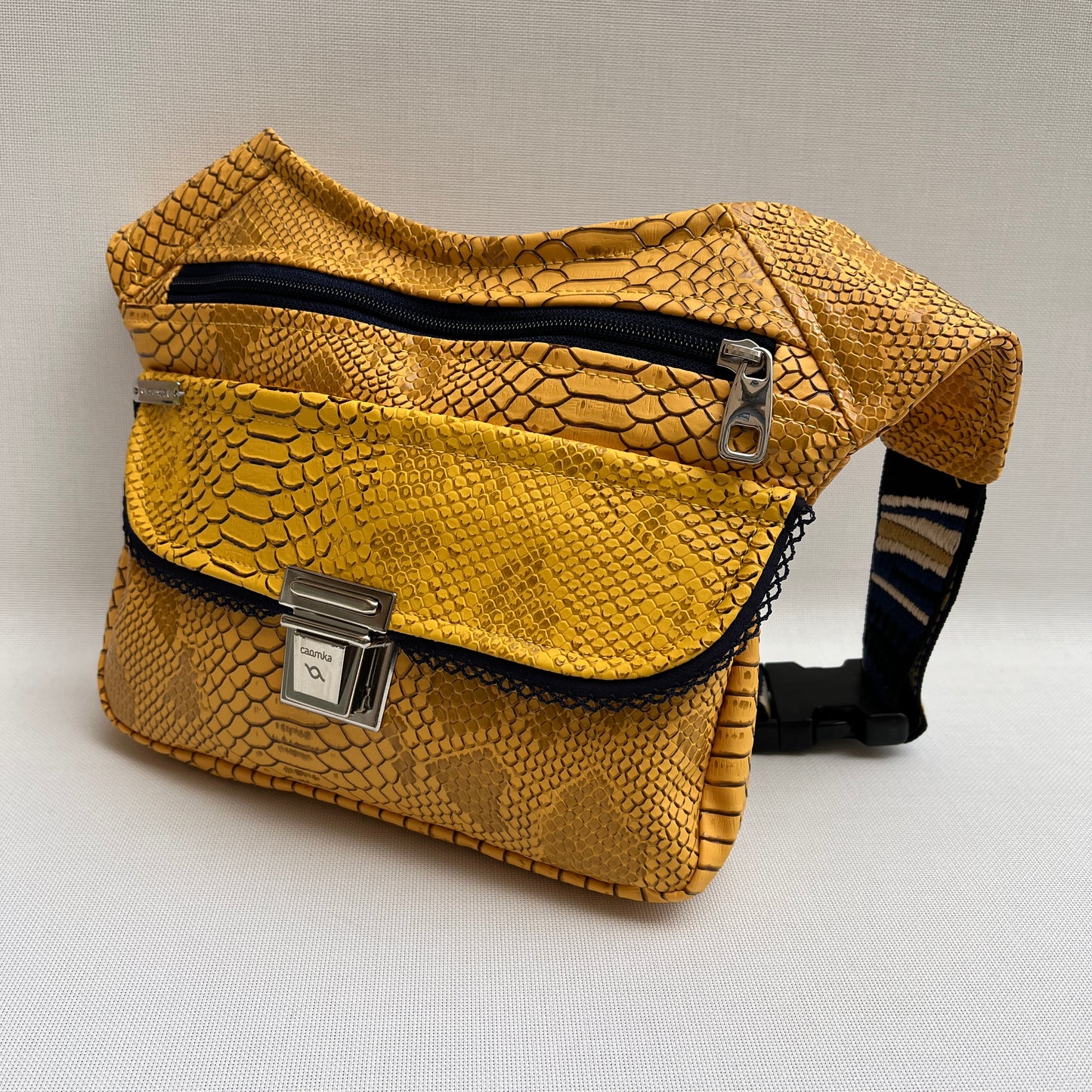 Special Yellow Snake · Piel Vegana · Pieza Única Núm. 11520