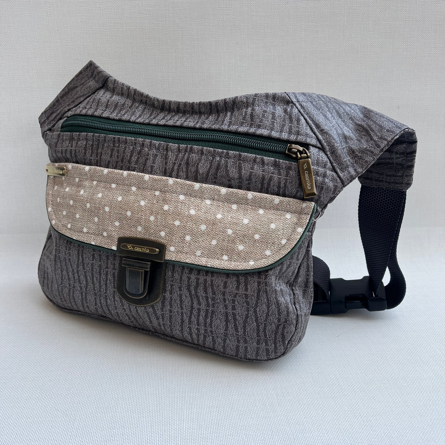Special Elegant Gray & Dots · Impermeable · Pieza Única Núm. 13134