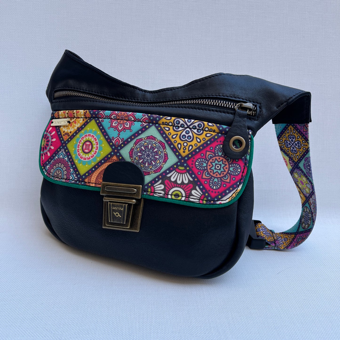 Special Black & Mandalas · Piel natural BioCuir® · Pieza Única Núm. 12360