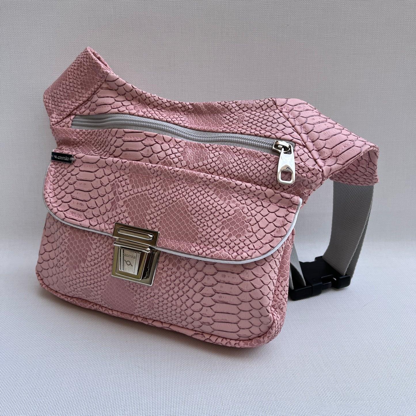 Special Pink Snake · Piel Vegana · Pieza Única Núm. 11536