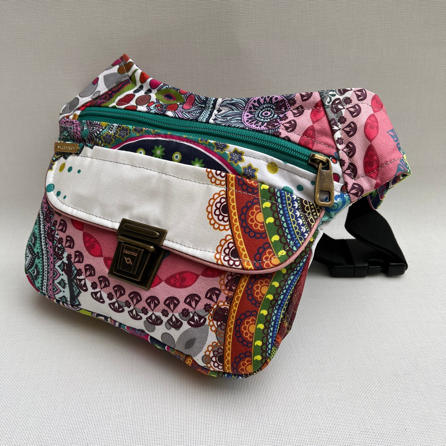 Special Mandalas · Impermeable · Pieza Única Núm. 10768