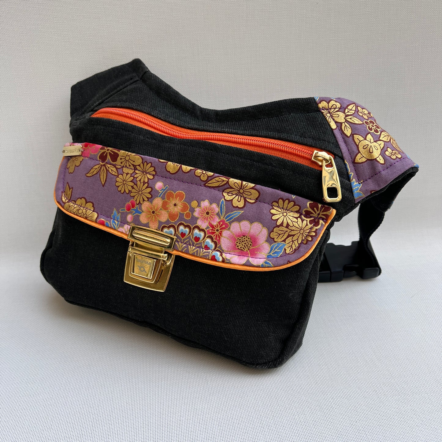 Special Black Jeans & Flowers · Pieza Única Núm. 11577