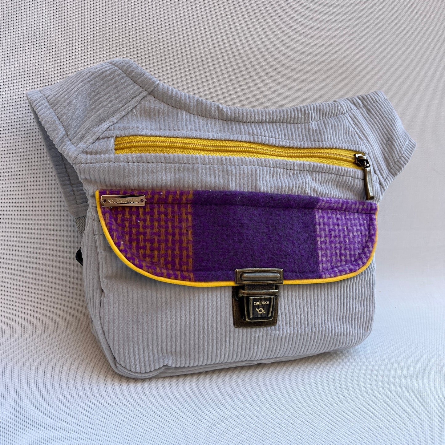 Special Pana Gris & Colors · Pieza Única Núm. 13208