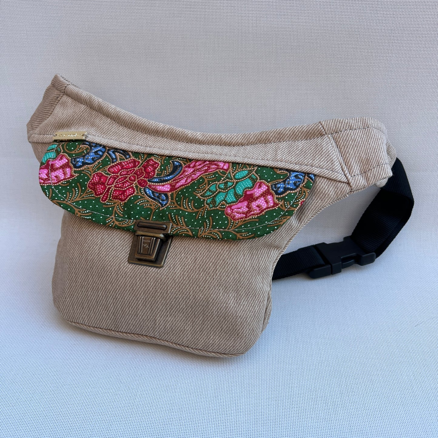 Mini Special Sand Jeans & Thai · Pieza Única Núm. 13248