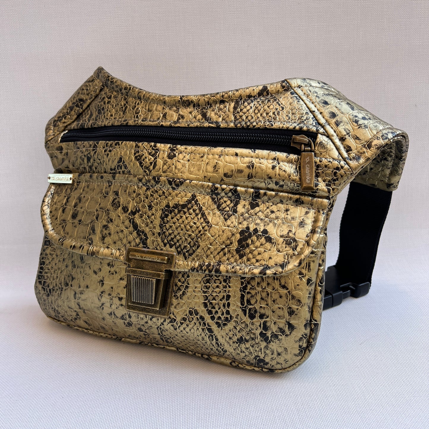 Special Golden Vegan Leatherette Exclusive Piece No. 13287