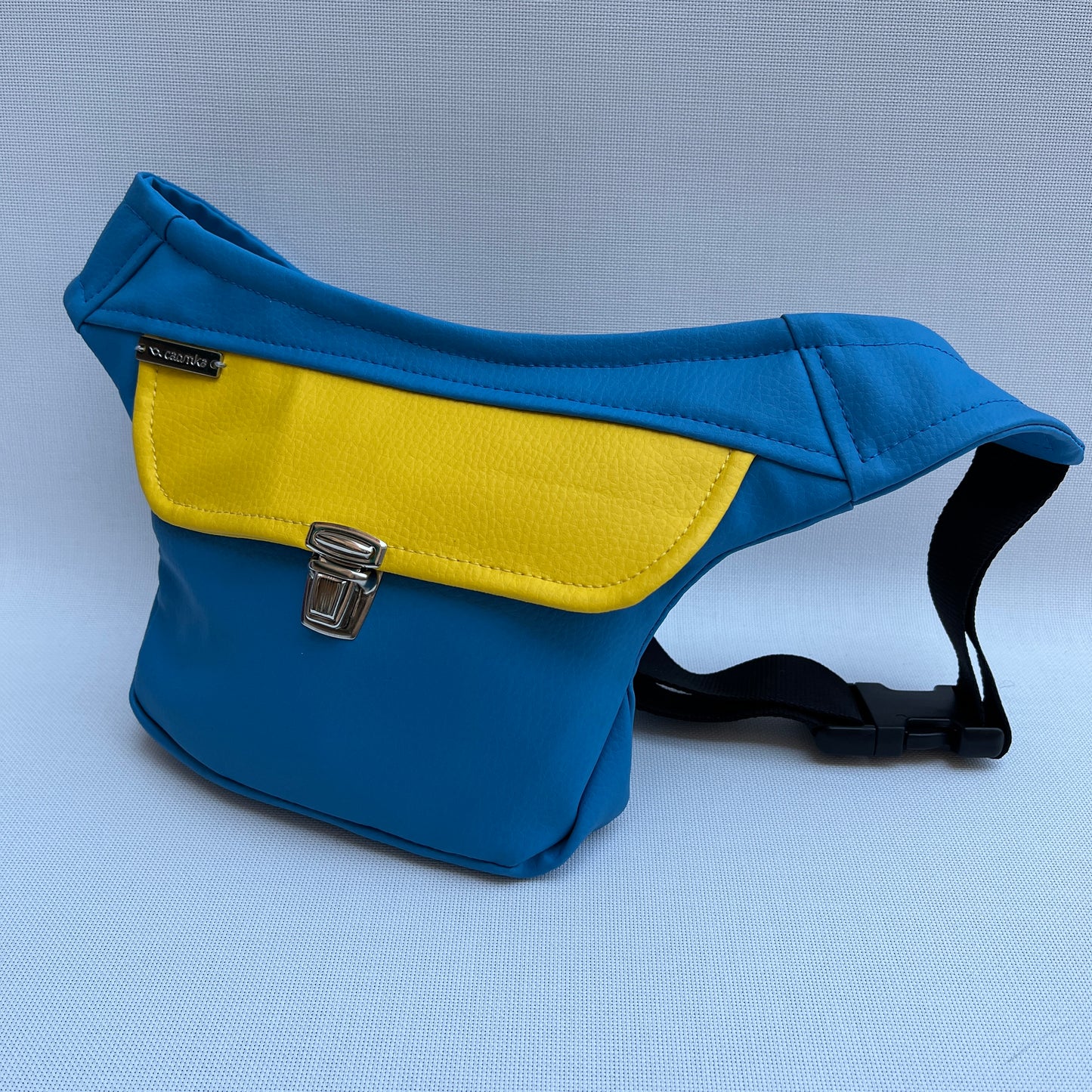 Mini Special Ukraine · Piel Vegana · Pieza Única Núm. 11727