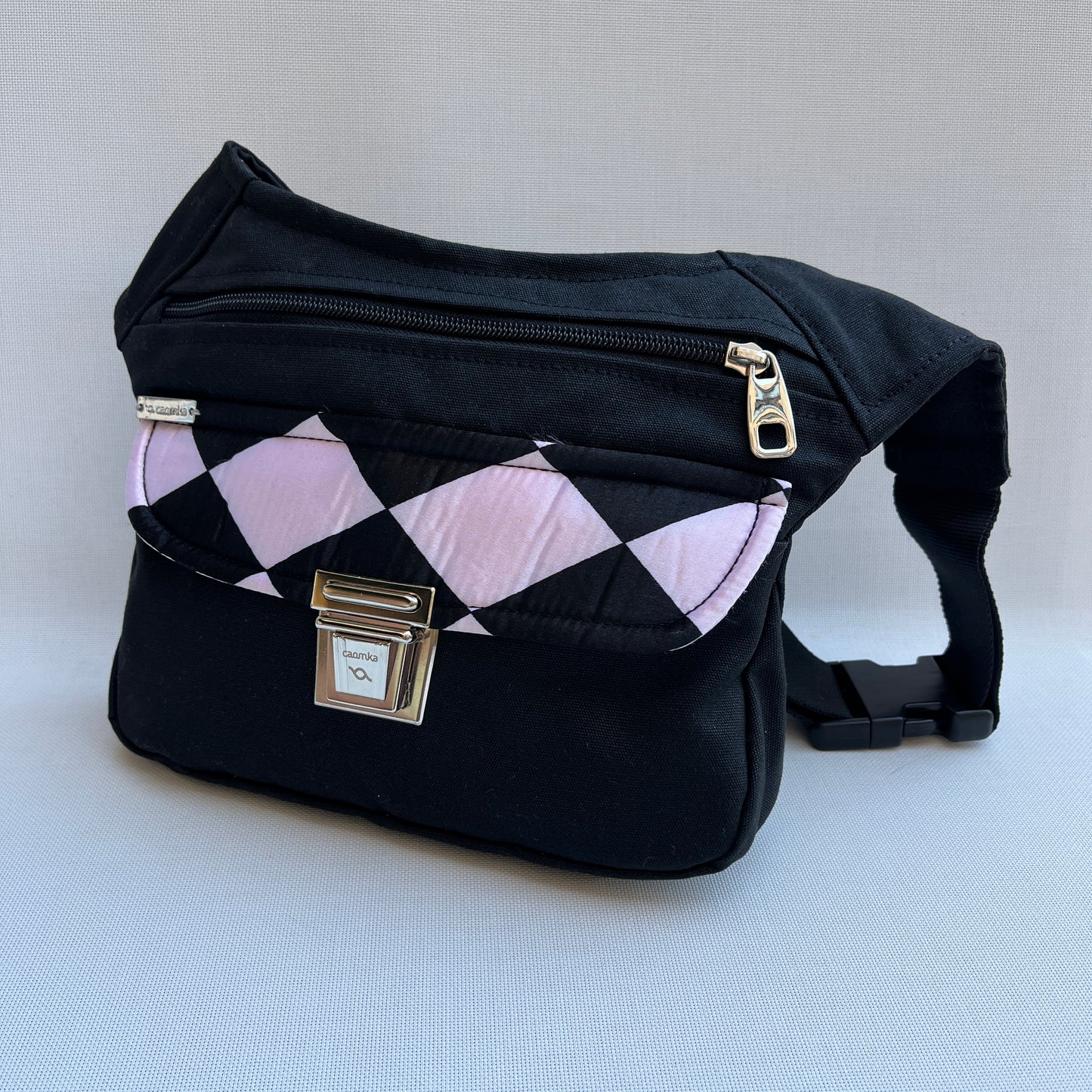 Special Black & Harlequin Unique Piece No. 12540