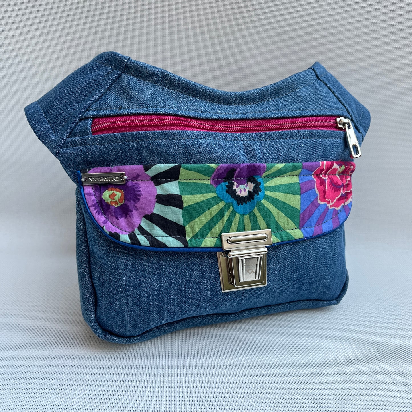 Special Jeans & Japanese Flowers · Pieza Única Núm. 10982