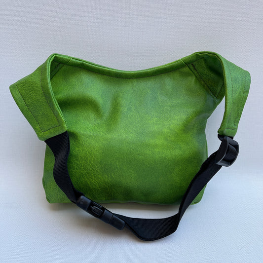 Top Grün Vegan Leder Einzelstück Nr. 11791