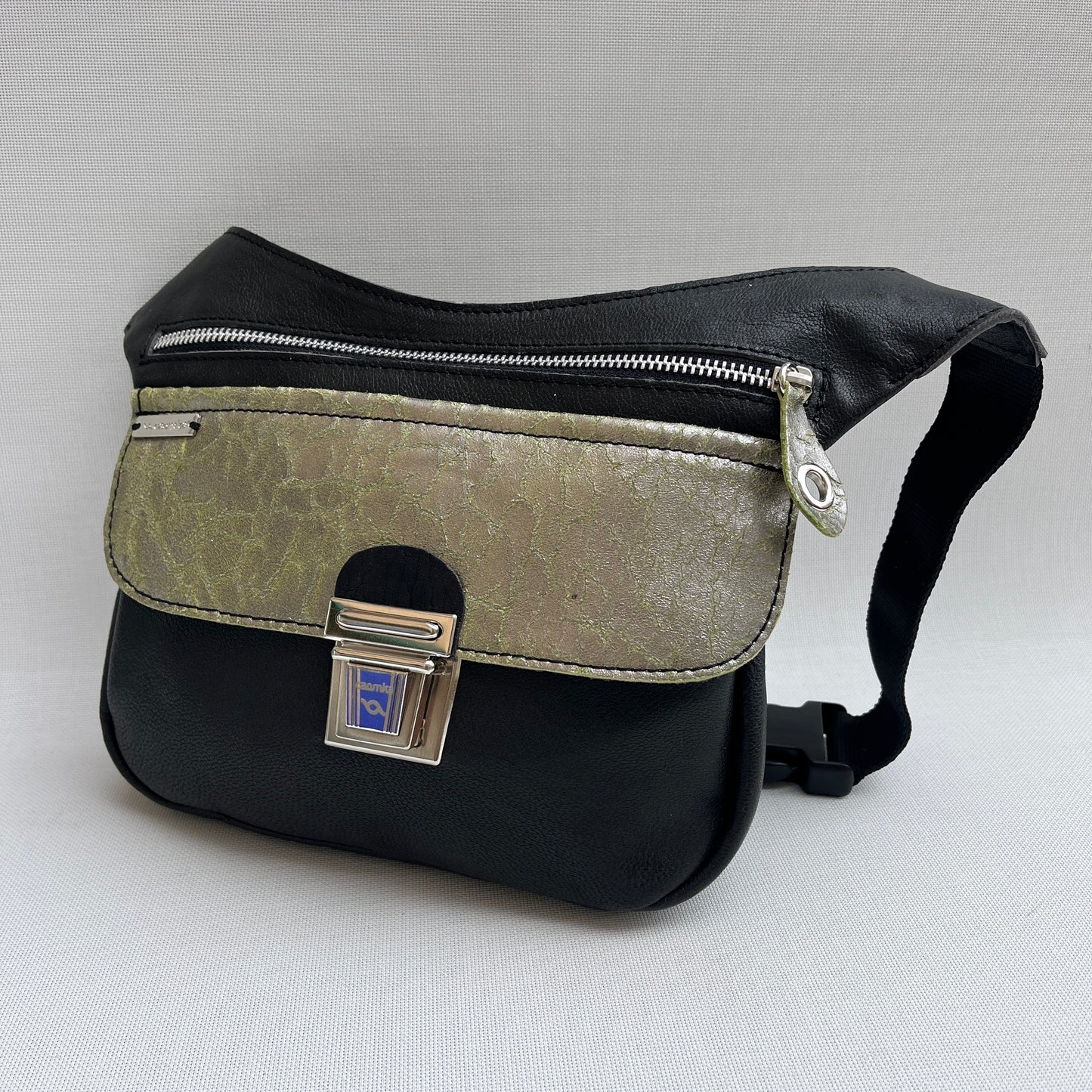 (-50%) Special "Trencadis" Black & Silver · Piel natural BioCuir® · Pieza Exclusiva Núm. 13332