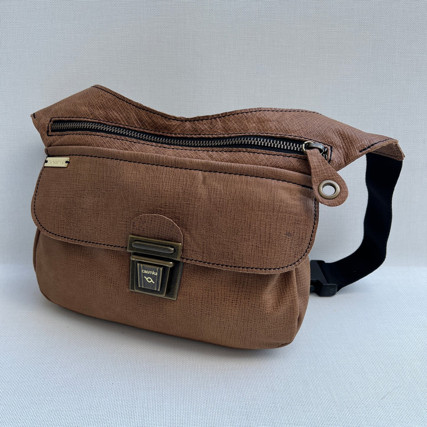 Special Brown & Old Gold · Piel natural BioCuir® · Pieza Exclusiva Núm. 12859