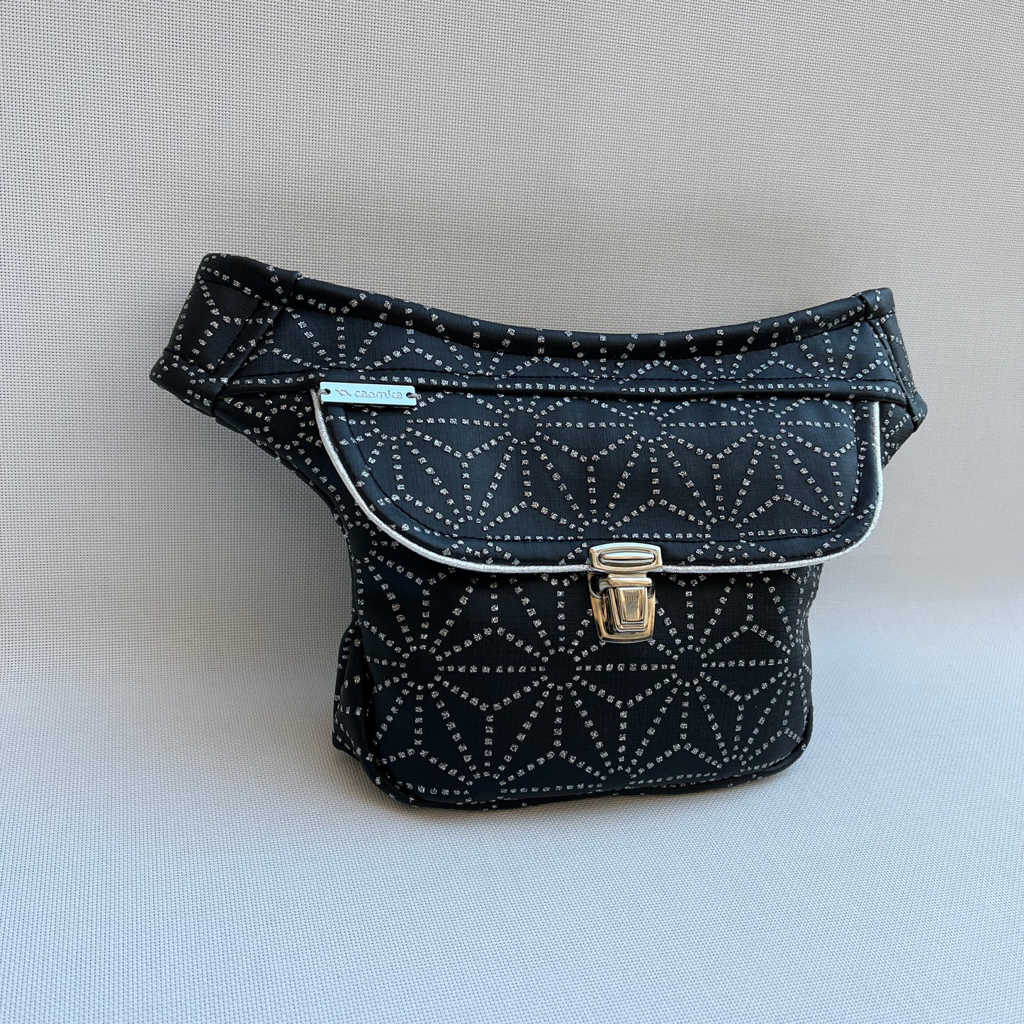 Mini Special Elegant Black Leatherette Unique Piece No. 10962