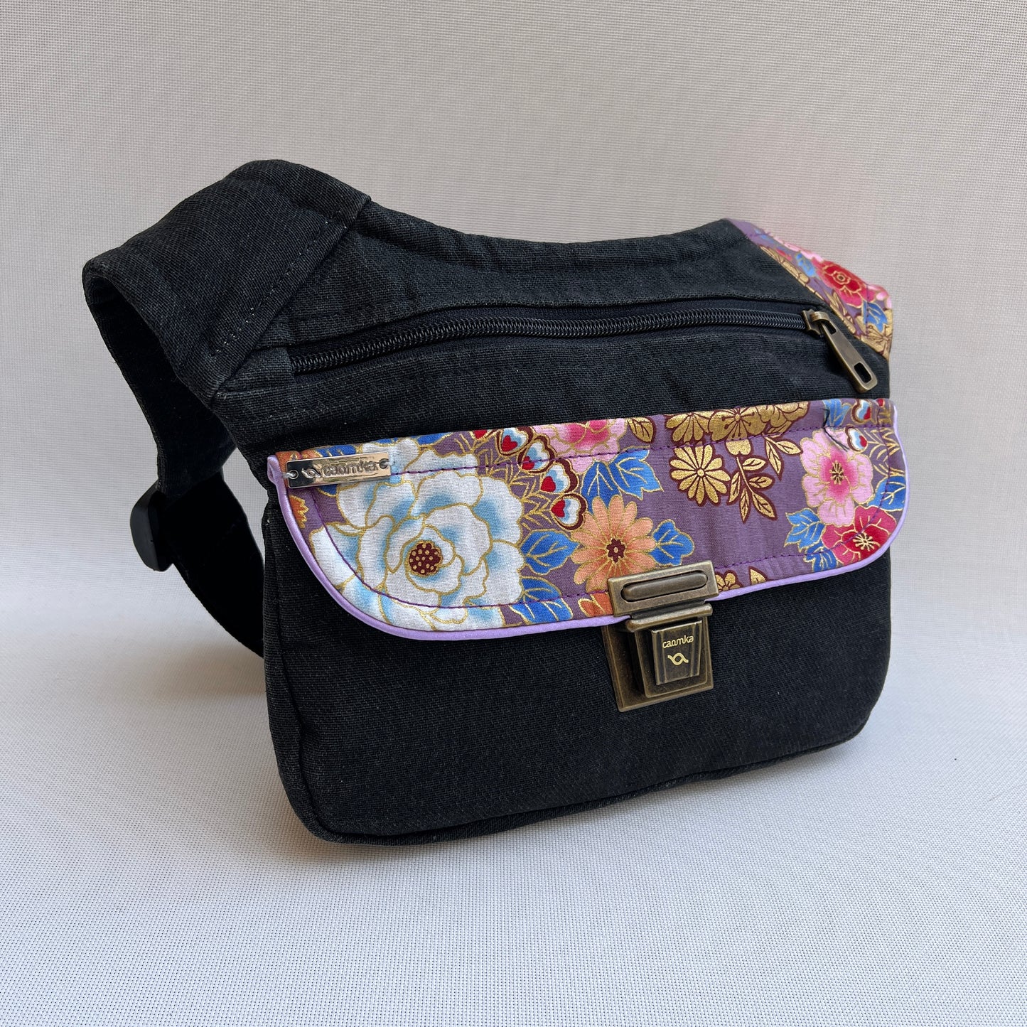 Spezielles schwarzes & japanisches Blumen-Unikat Nr. 11916