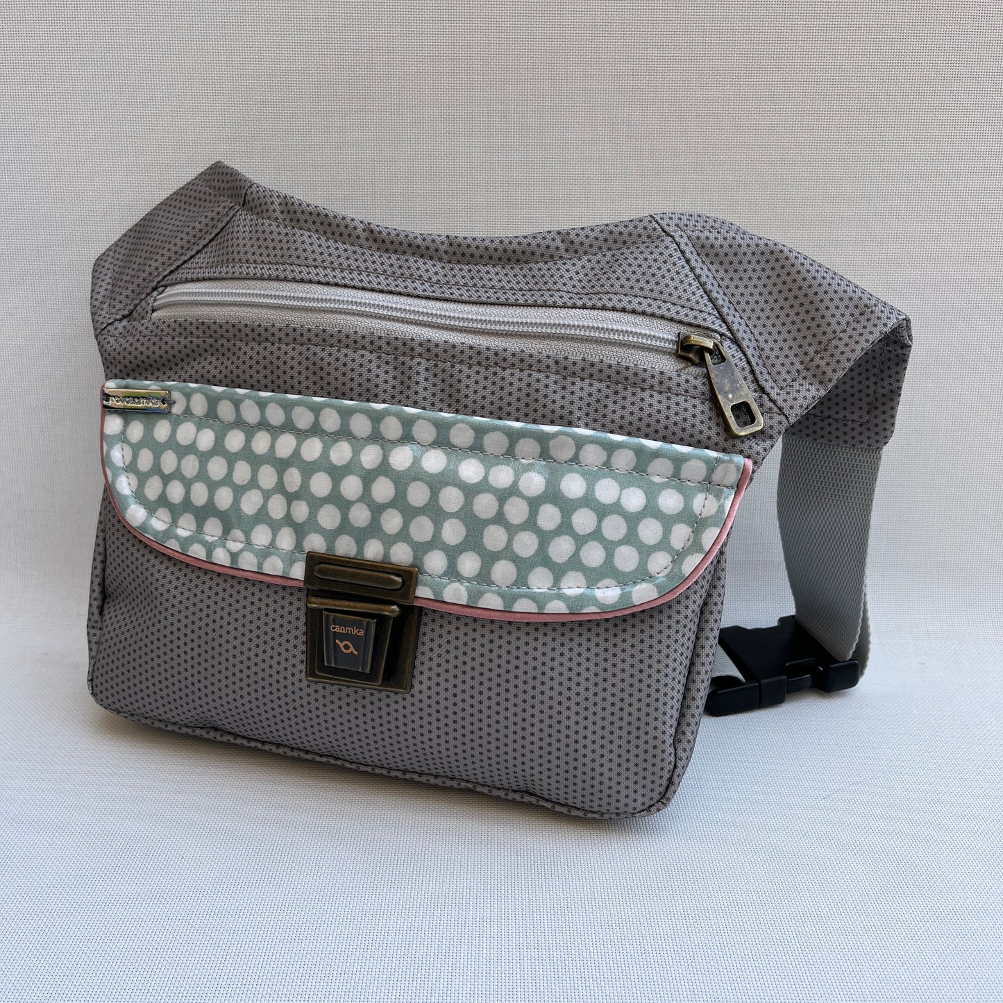 Special Gray Dots Unique Piece No. 11809