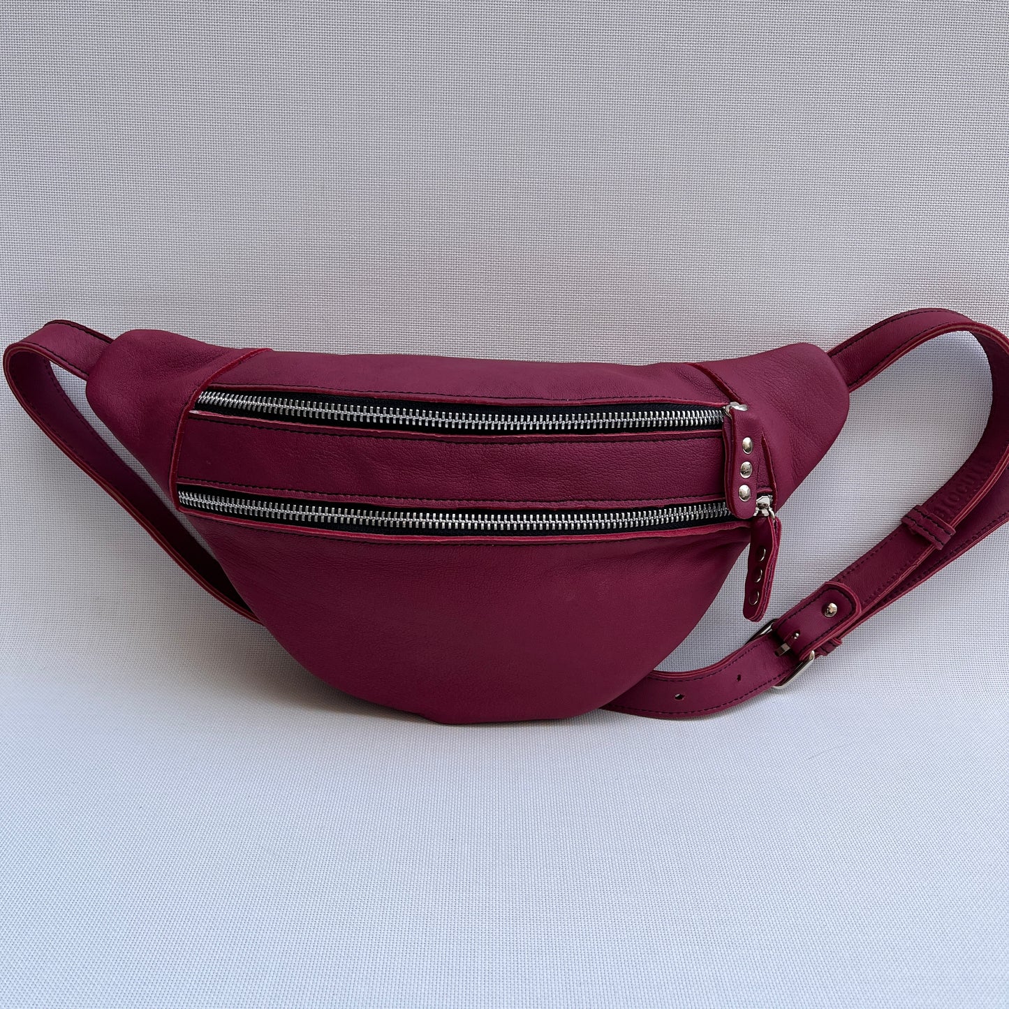 Retro Chic Bordeaux/Fuchsia Pink Natural BioCuir® Leather Exclusive Piece No. 11905