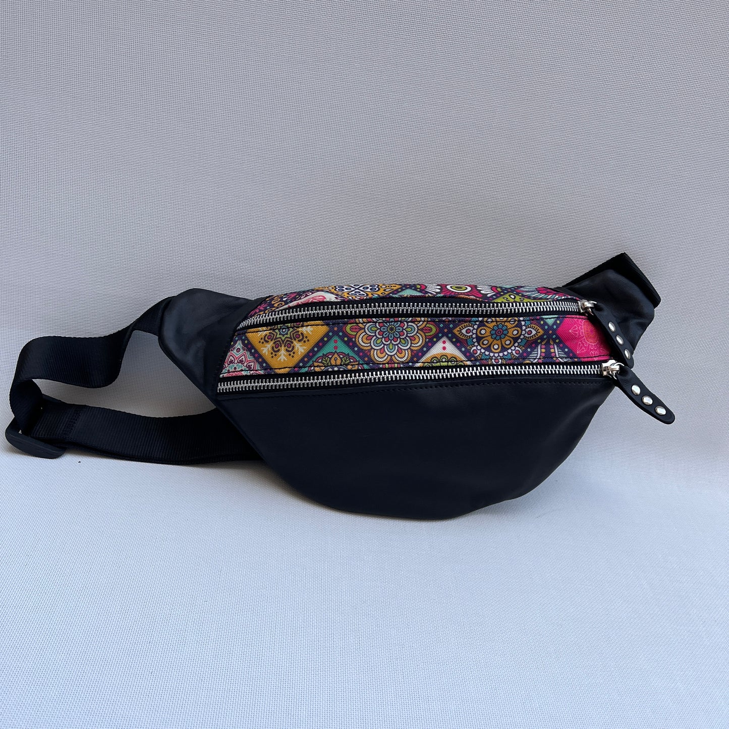 Retro Chic Special Black Mandalas · Piel natural BioCuir® · Pieza Única Núm. 11910