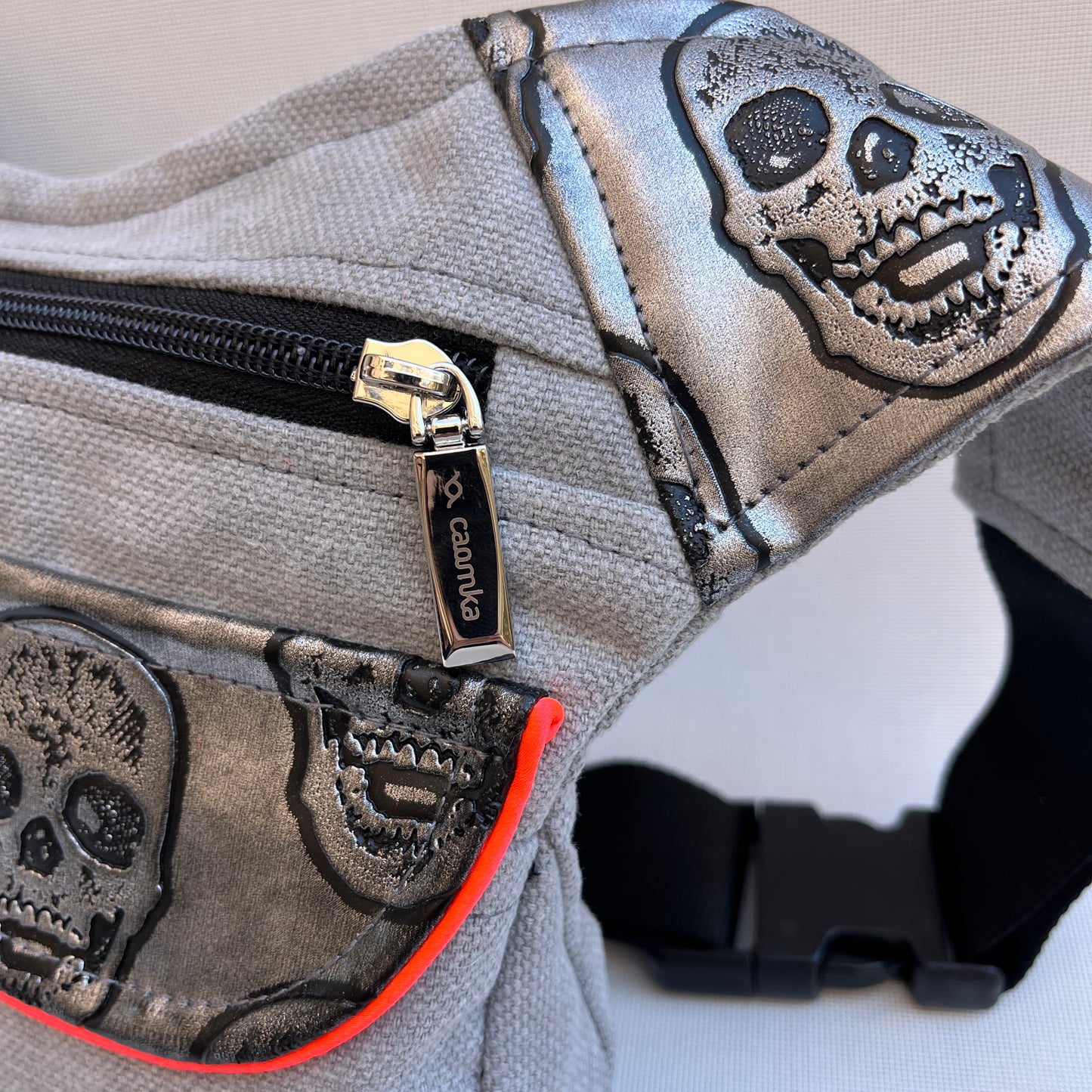 Special Gray Skulls Top Silver · Pieza Única Núm. 13455