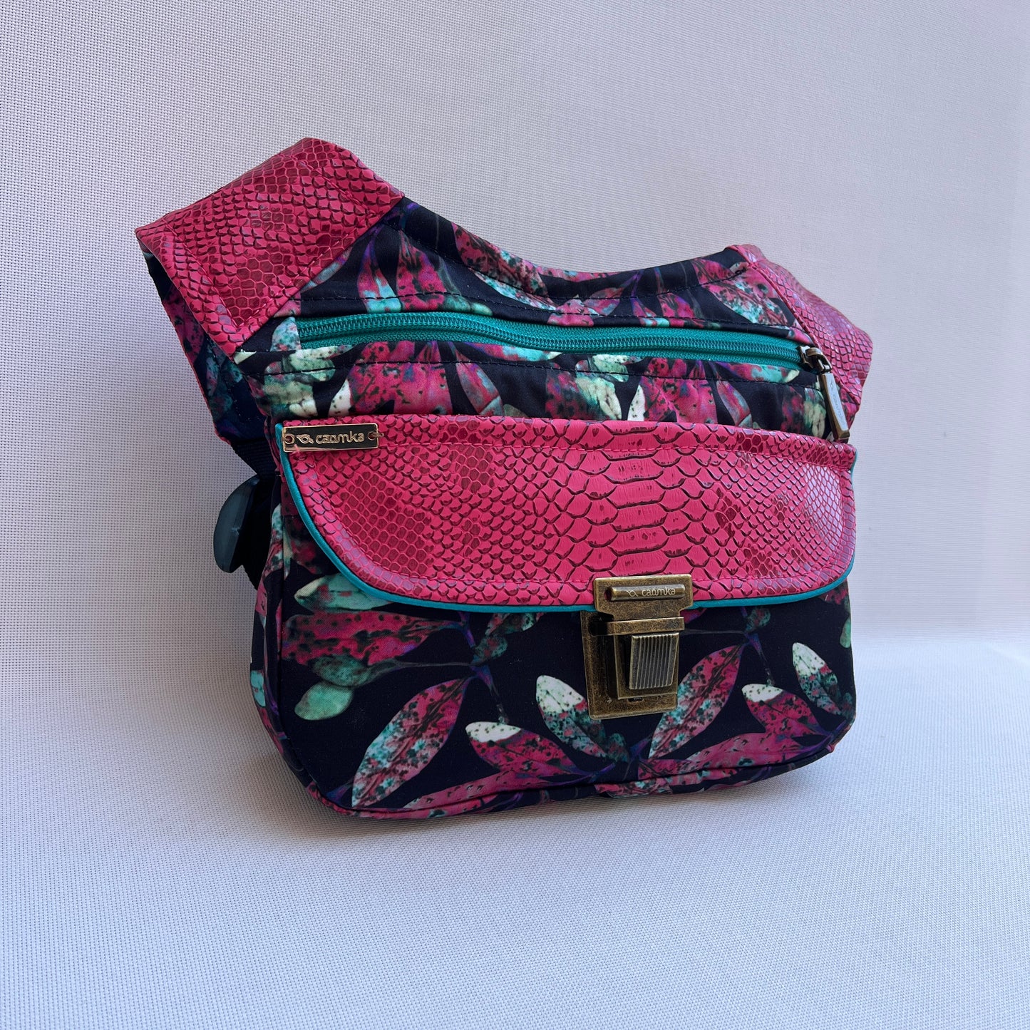 Special Salvia Top + Bolsillo trasero · Pieza Única Núm. 13498