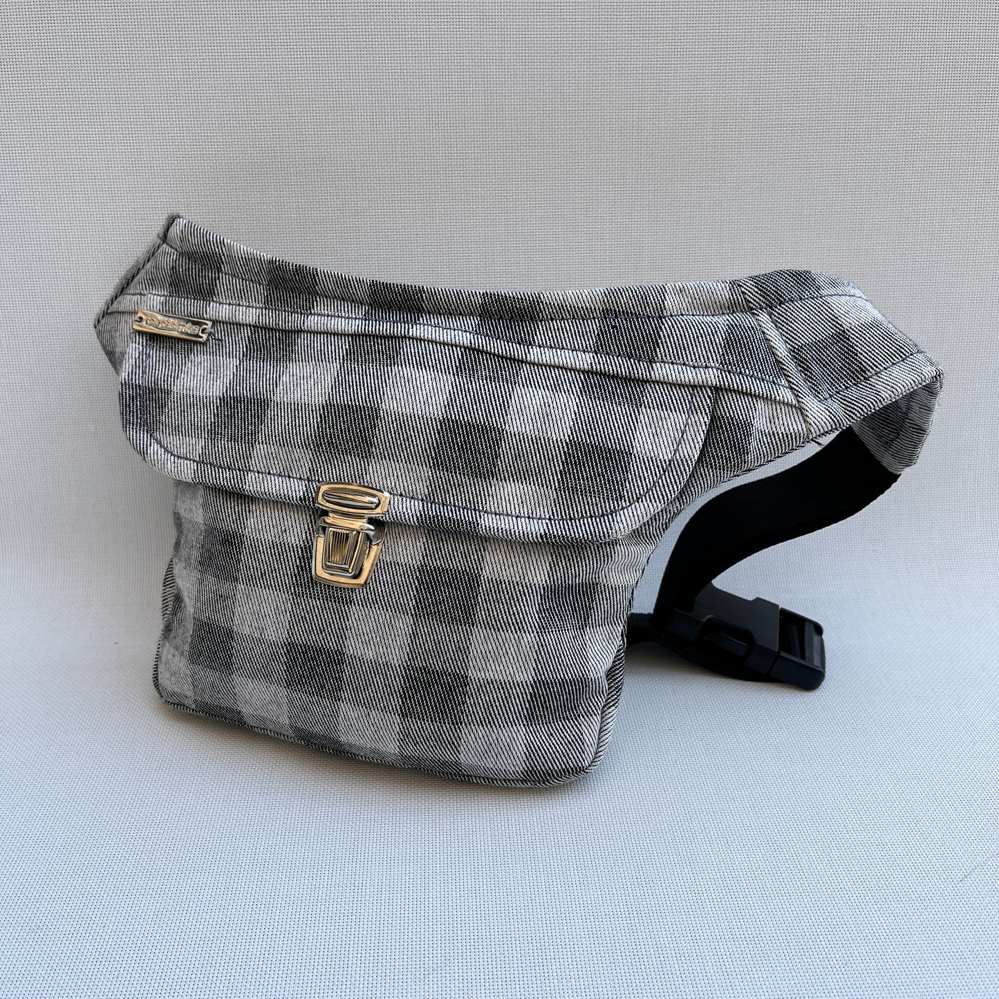 Mini Gray Squares · Pieza Única Núm. 12069