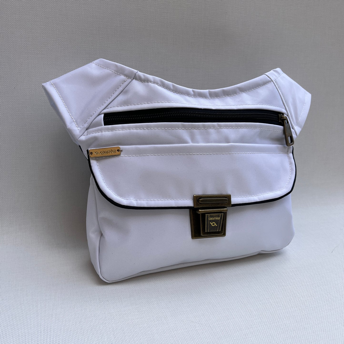 White Summer Flowers · Impermeable · Pieza Exclusiva Núm. 11977