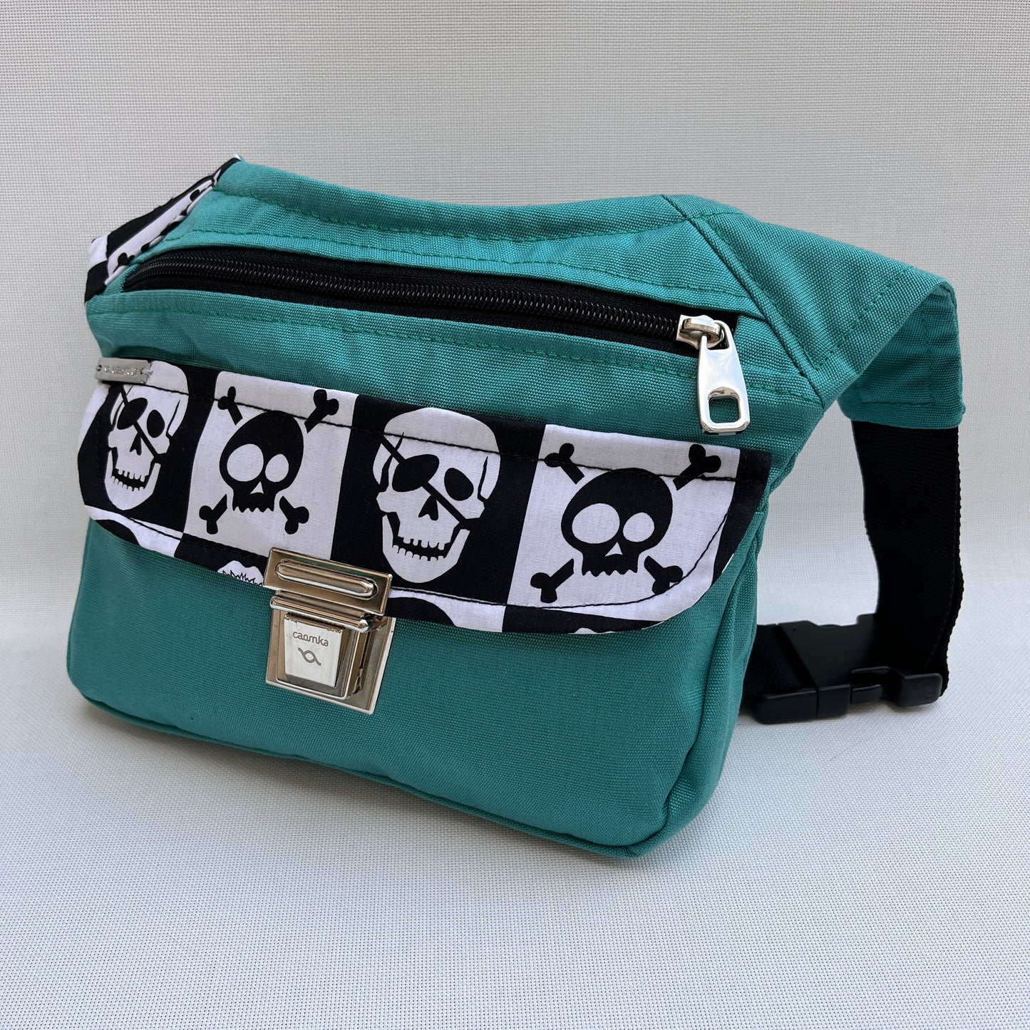 Special Skulls Türkis · Wasserfest · Einzelstück Nr. 11992