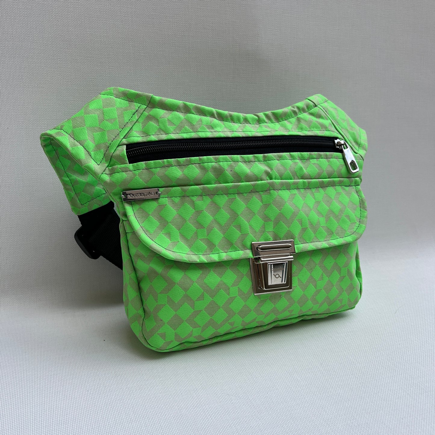 Special Green Summer · Waterproof · Unique Piece No. 11974