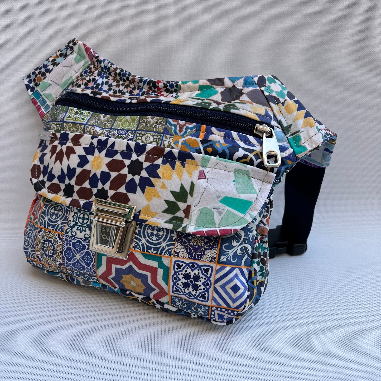 Special Gaudí + Bolsillo trasero · Impermeable · Pieza Única Núm. 12062